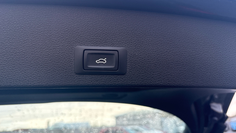 Audi Q2 30 TFSI Sport 5dr [Tech pack] Petrol Estate